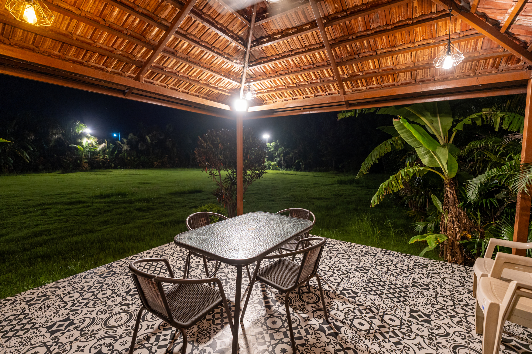 Outdoor Seating